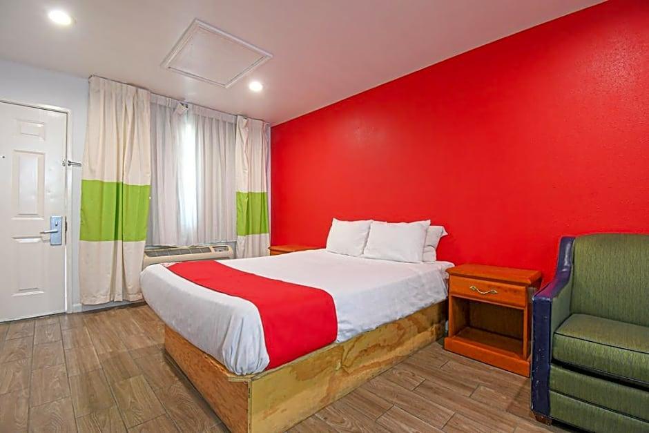 Oyo Hotel San Antonio Near At&T Center Bagian luar foto