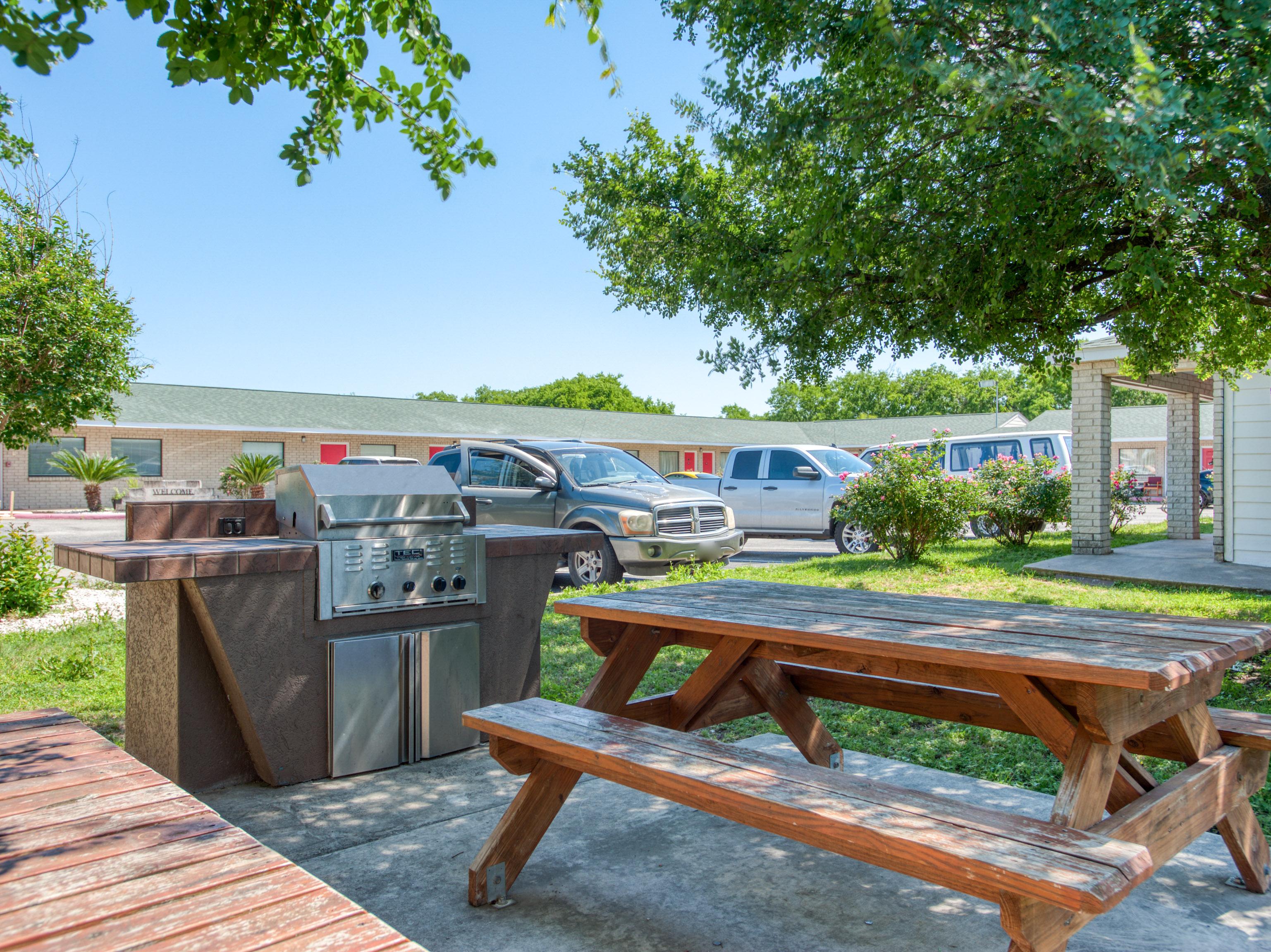 Oyo Hotel San Antonio Near At&T Center Bagian luar foto