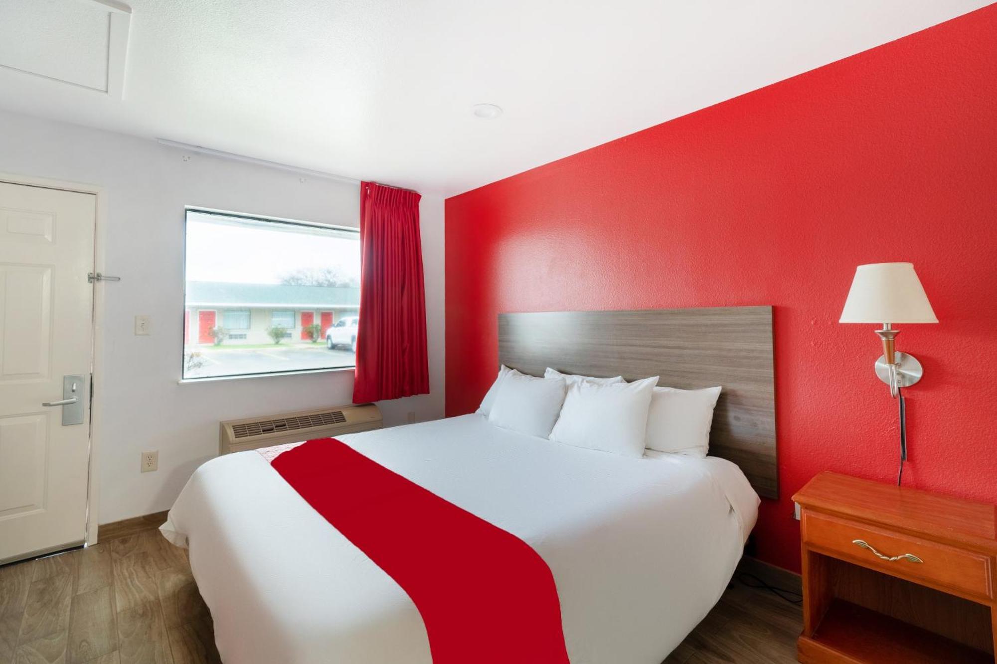 Oyo Hotel San Antonio Near At&T Center Bagian luar foto