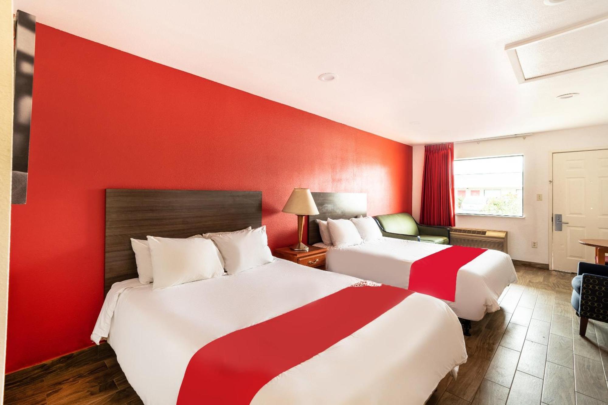 Oyo Hotel San Antonio Near At&T Center Bagian luar foto