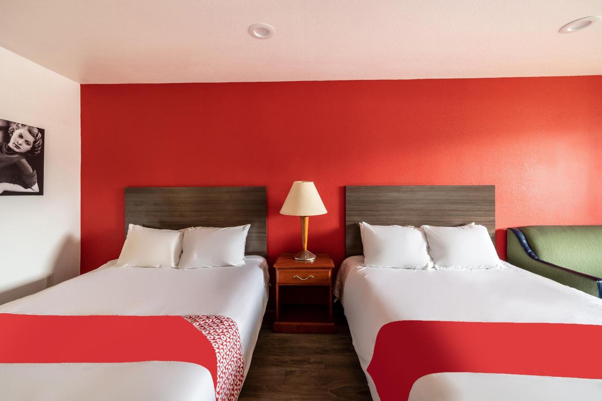 Oyo Hotel San Antonio Near At&T Center Bagian luar foto